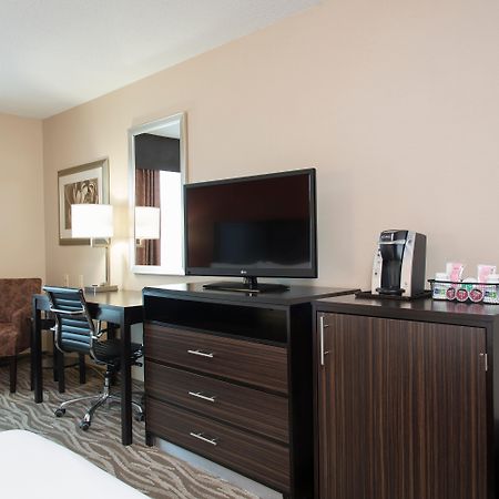 Holiday Inn Express Hotel & Suites Grand Rapids-North By Ihg Walker Buitenkant foto