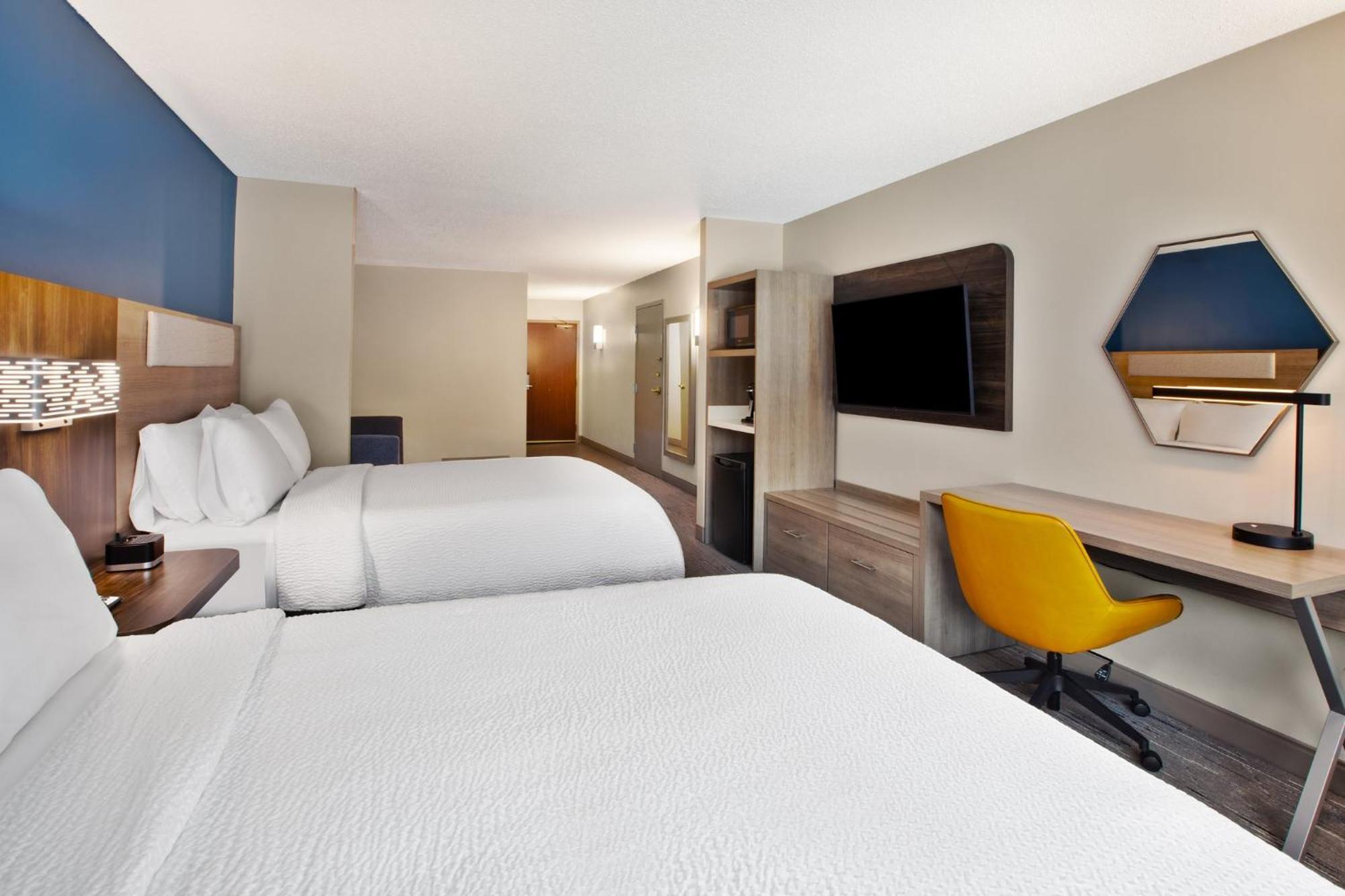 Holiday Inn Express Hotel & Suites Grand Rapids-North By Ihg Walker Buitenkant foto