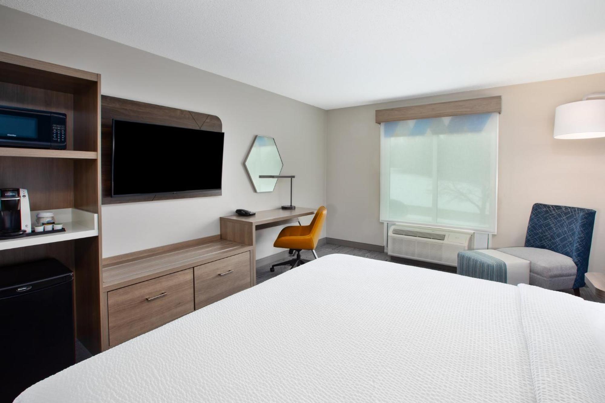 Holiday Inn Express Hotel & Suites Grand Rapids-North By Ihg Walker Buitenkant foto