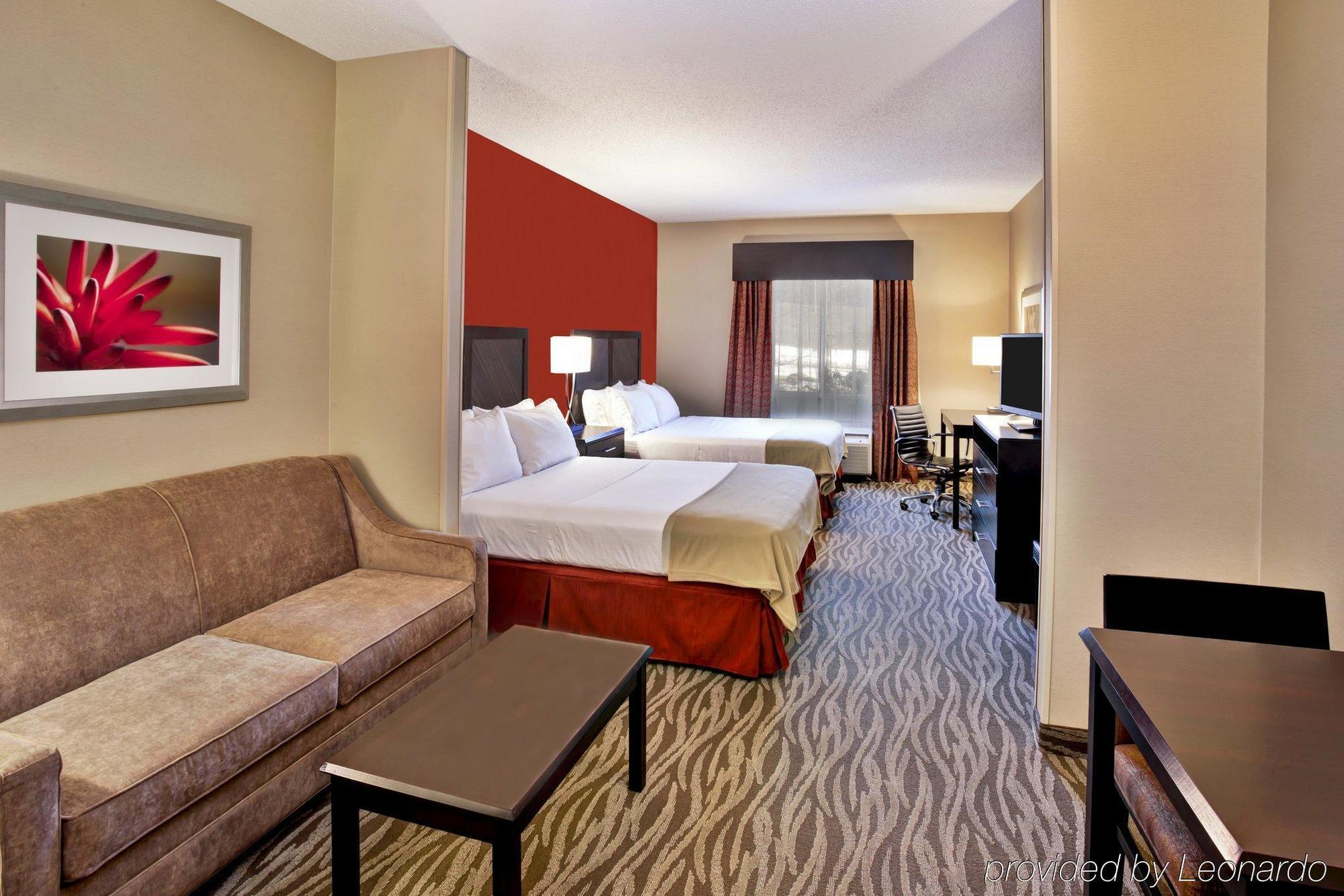 Holiday Inn Express Hotel & Suites Grand Rapids-North By Ihg Walker Buitenkant foto